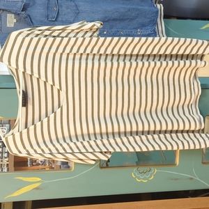 Hatch perfect V neck tee, size 2